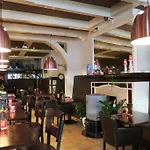 Hotel Carillon 2*