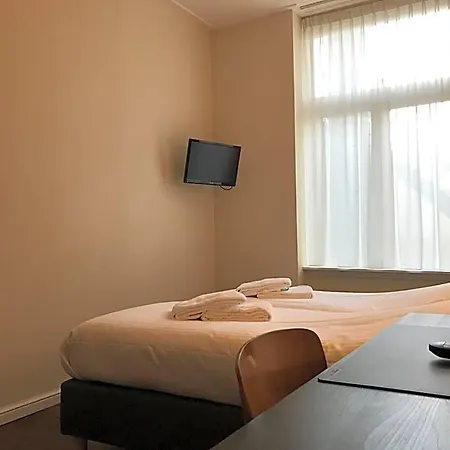 Carillon Hotel