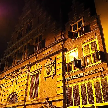 Carillon Hotel 2*