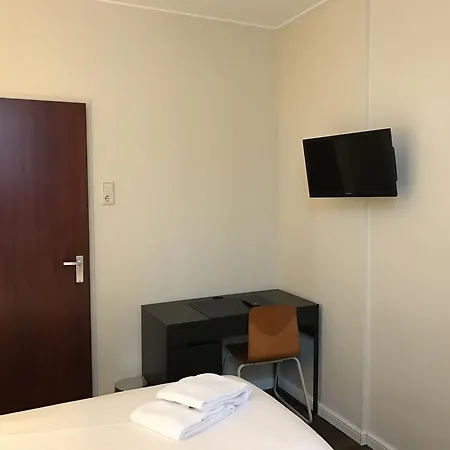 Carillon Hotell 2*