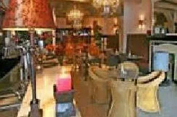 Carillon Hotell 2*