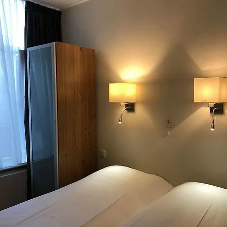 Hotell Carillon 2*